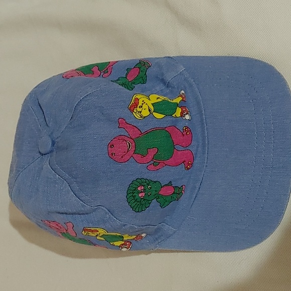 Barneys big surprise hat - Picture 4 of 4